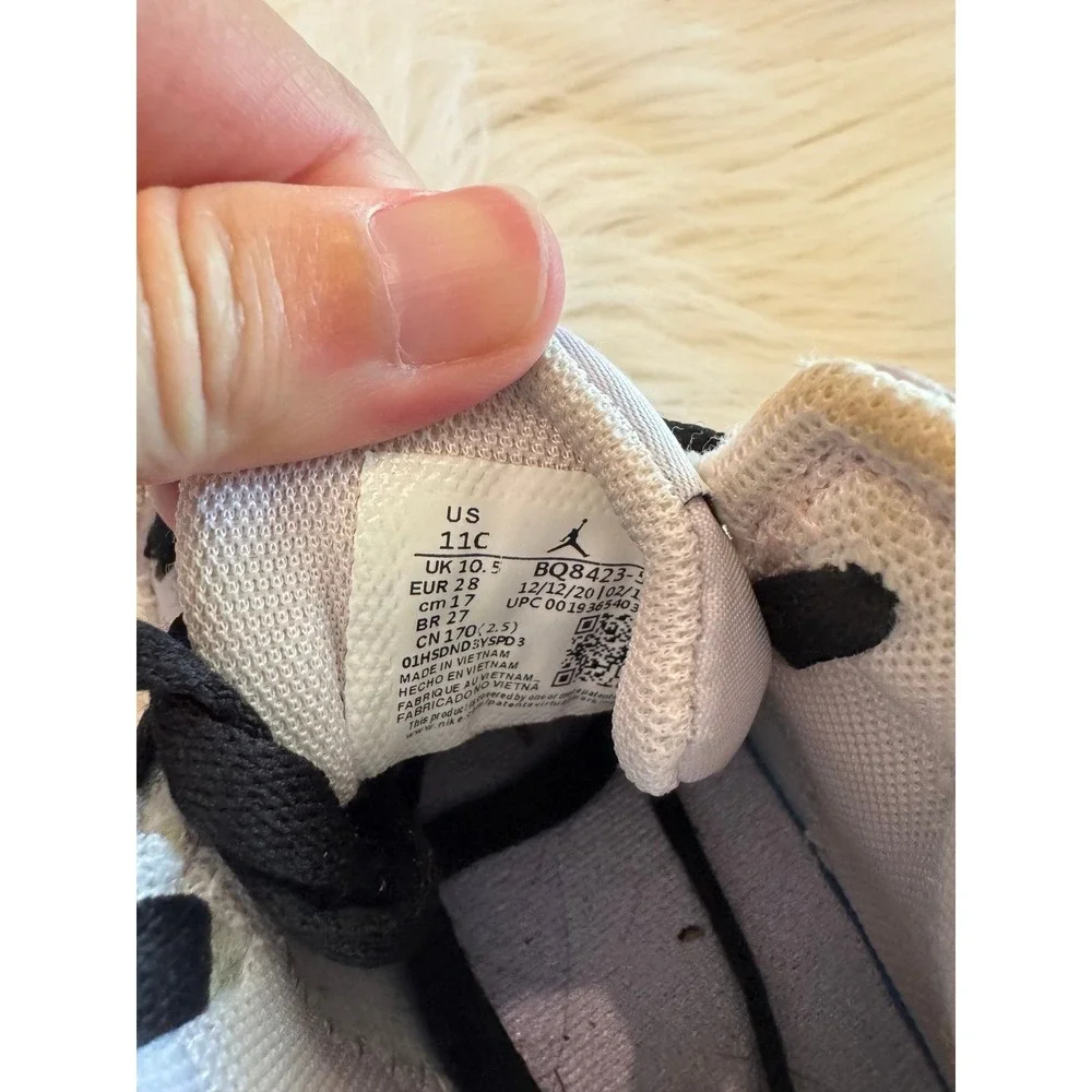 Nike toddler size 11C purple pink mid dunk